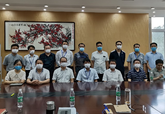 周基一行来伟德官网洽谈工作2.jpg